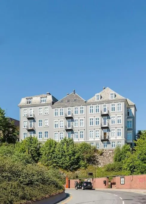 Elegant Bergen City Center Apartment - Ideal For Business Or Leisure Travelers